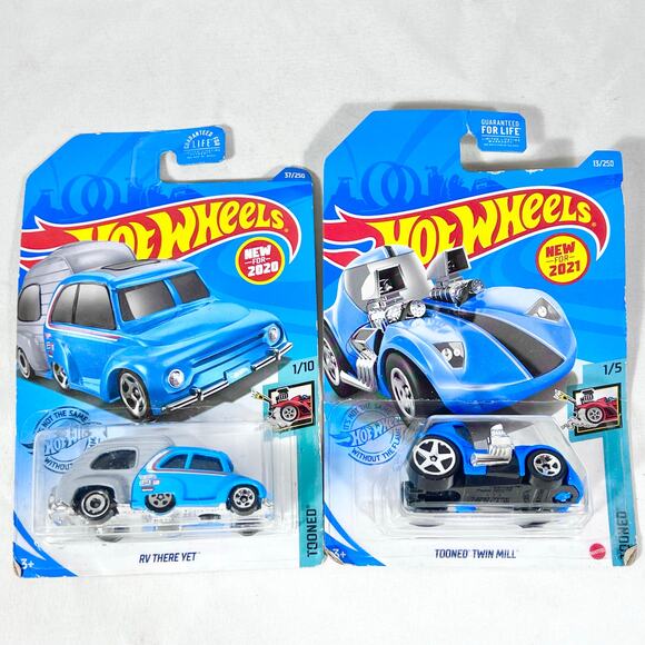 Hot Wheels Carded Lot Of 10 Toy Cars Blue Yellow Kids New (H) - Picture 3 of 6